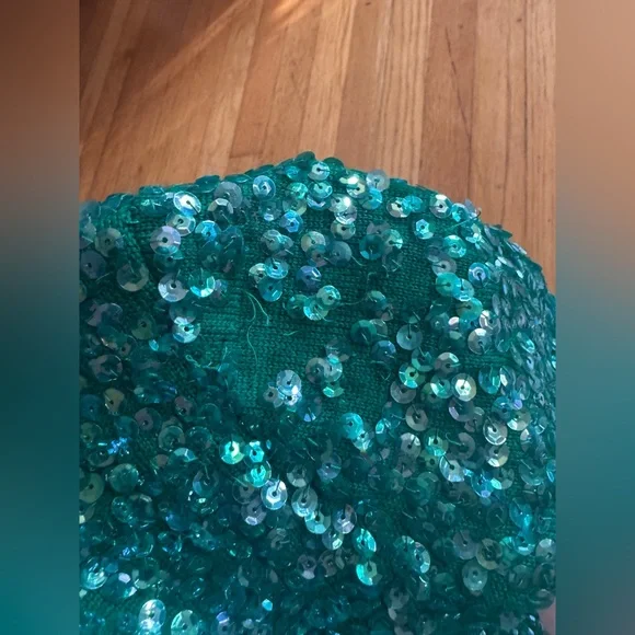 70s Vintage Green Sequin Wiggle Dress - Picture 5 of 9